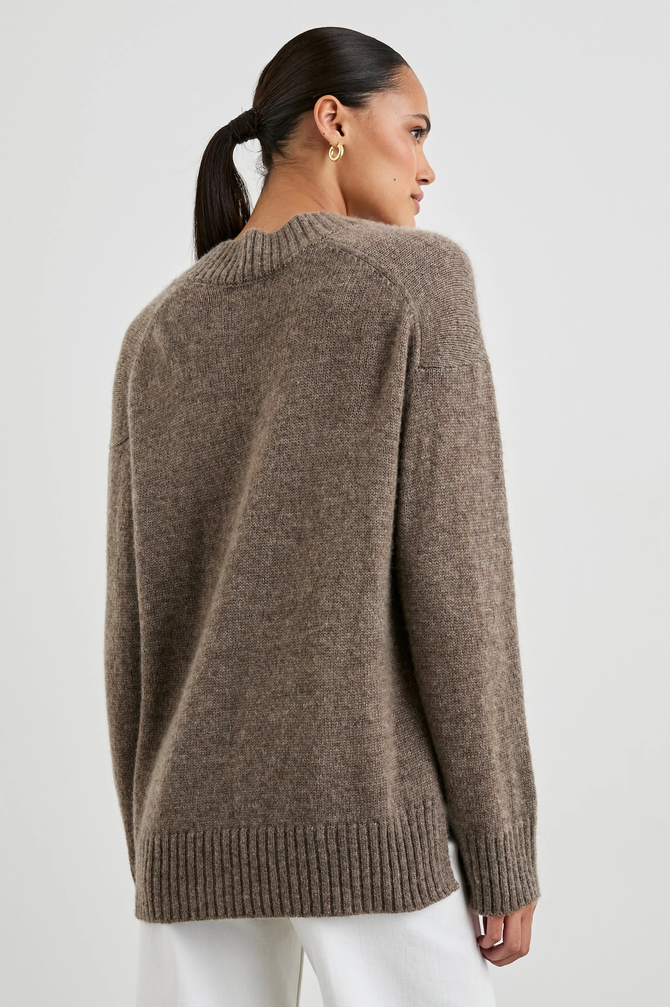 GISELLA SWEATER - HAZELNUT