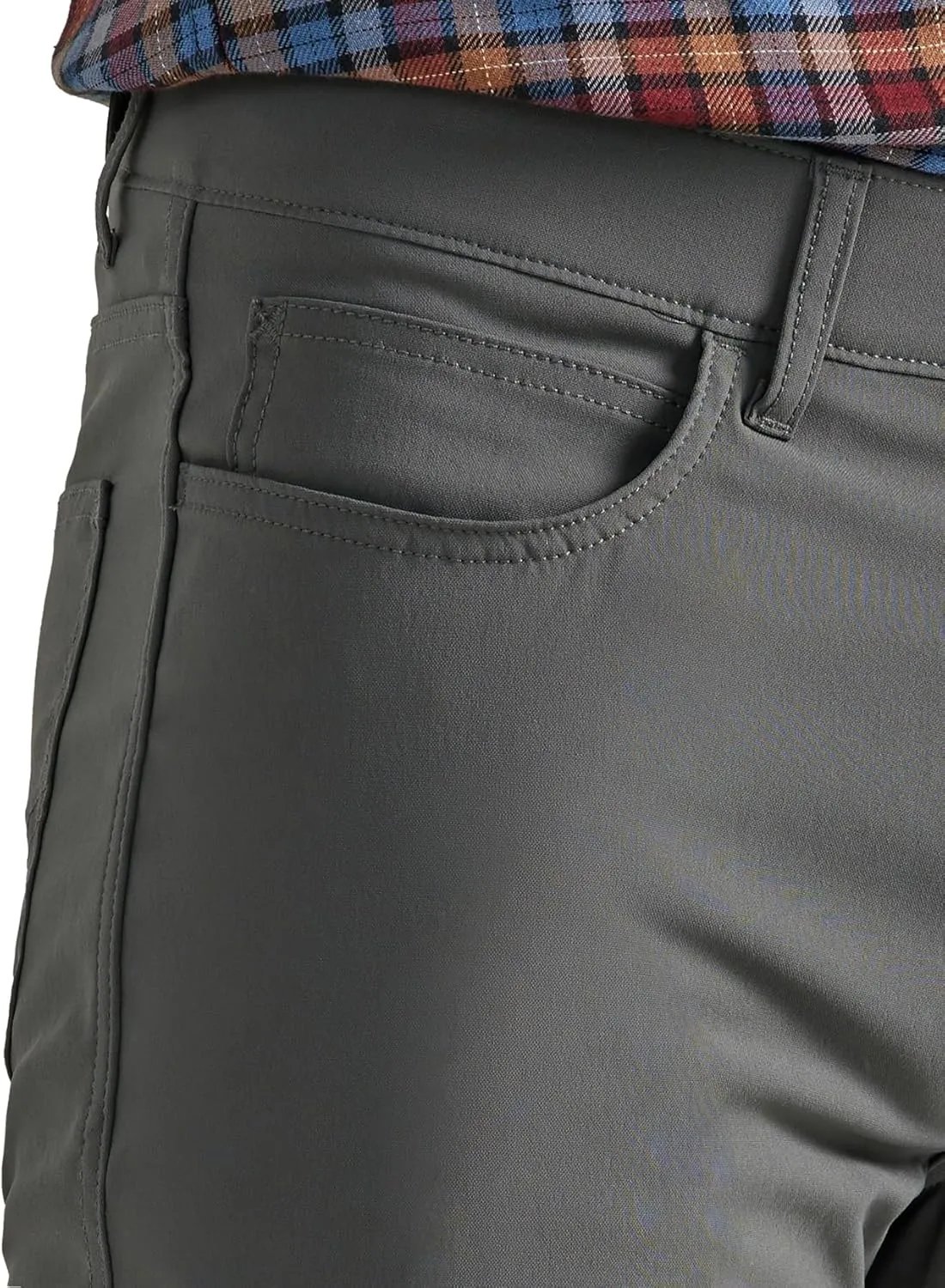Lee Men's Extreme Motion 5-Pocket Synthetic Straight Pant
