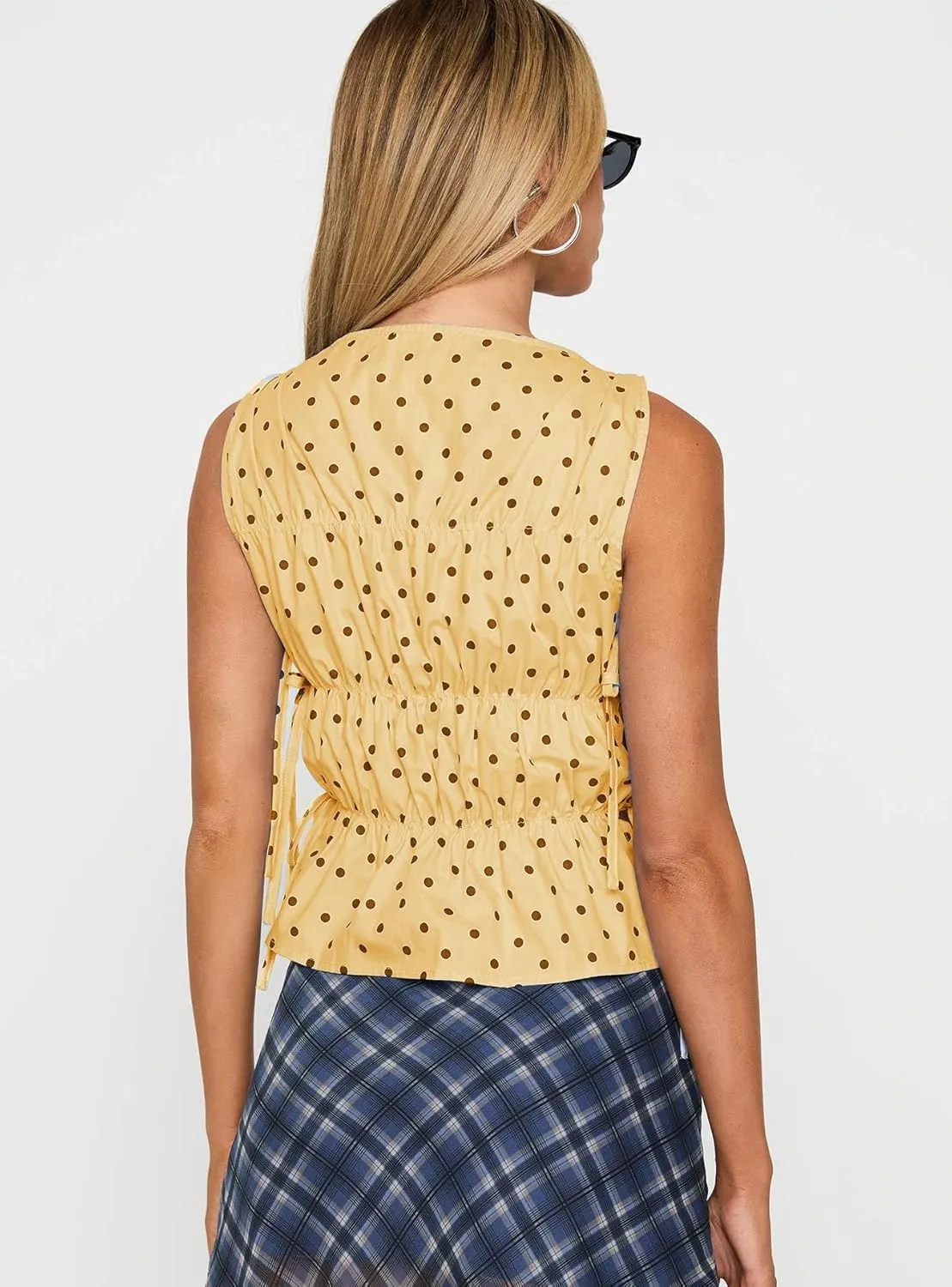 NUFIWI Women Cute Polka Dot Tank Top Boat Neck Smocked Going Out Y2k Tops Slim Fit Sleeveless Summer Shirts Streetwear